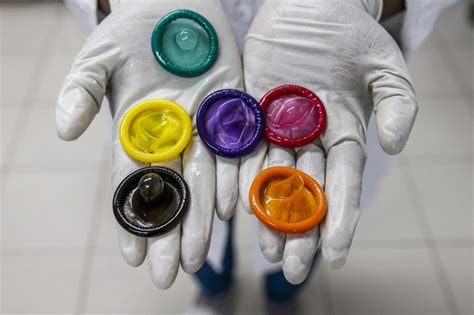 Fafanje brez kondoma za doplačilo Spolna masaža Kabala